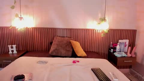 Snapshot of haylenpark chatting on 11.08.25 haylenpark online show from 11.08.25