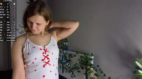 Snapshot of hazeelariel chatting on 04.14.26 Jenny online show from 04.14.26