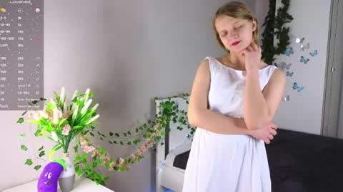 Snapshot of hazeelariel chatting on 04.16.26 Jenny online show from 04.16.26