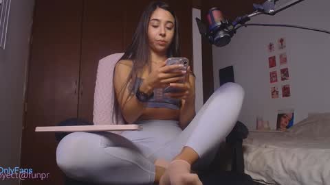 Snapshot of hazel_mafia_ chatting on 01.30.25 Hazel Mafia online show from 01.30.25