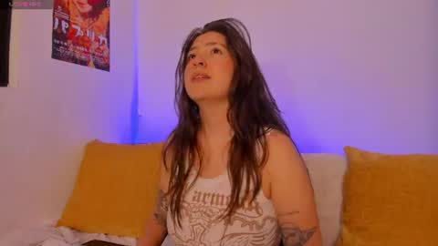 Snapshot of hazel_shy chatting on 06.14.26 Im Hazel online show from 06.14.26