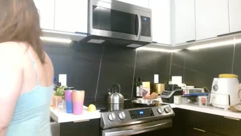 Snapshot of hazel_skye chatting on 10.18.25 Hazel online show from 10.18.25