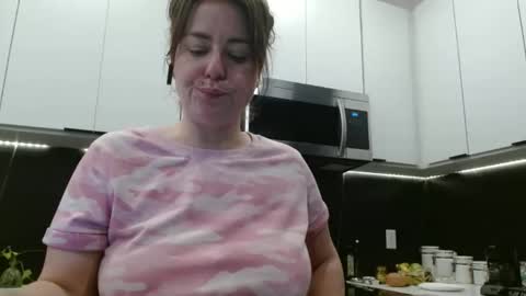 Hazel online show from 04.08.26