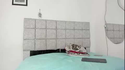 hazel_slim_ online show from 01.13.26