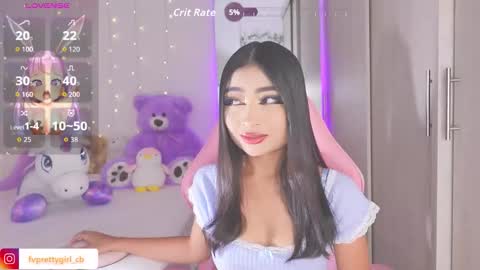 Snapshot of hazelbabee_ chatting on 09.16.25 Lynn online show from 09.16.25