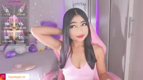 Snapshot of hazelbabee_ chatting on 10.14.25 Lynn online show from 10.14.25