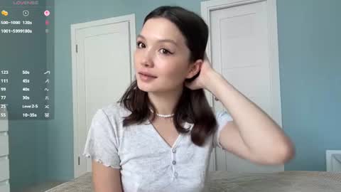 Snapshot of hazelhartshorn chatting on 07.19.26 Kira online show from 07.19.26
