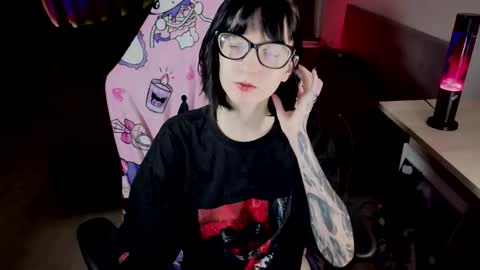 hazeltompson online show from 03.05.26