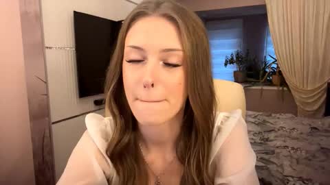 Mona online show from 11.13.25