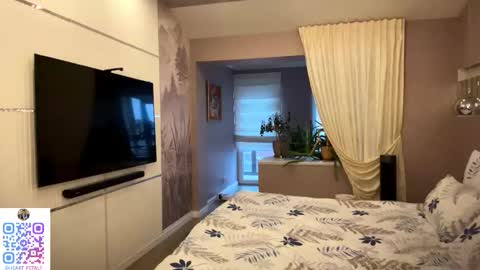 Mona online show from 11.29.25