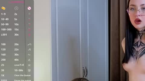 Hi everyone i am Alice pls dont be rude   fav patterns 77  99  111  222  333 online show from 02.26.25