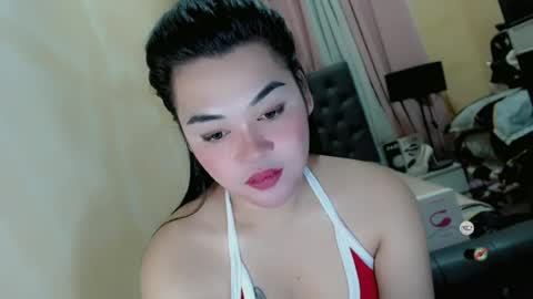 Snapshot of heatmusex_ chatting on 06.22.26 Kylene3 online show from 06.22.26
