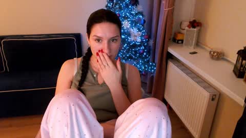 Heaven girl online show from 01.23.25