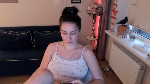 Heaven girl online show from 11.13.25