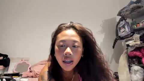 Snapshot of heavenngirlyy444 chatting on 01.29.25 Heaven  online show from 01.29.25