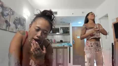 Snapshot of heavenngirlyy444 chatting on 02.10.25 Heaven  online show from 02.10.25