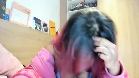 Snapshot of heavenngirlyy444 chatting on 10.22.25 Heaven  online show from 10.22.25