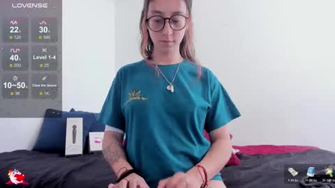 Snapshot of heavy_megan chatting on 11.11.25 MEGAN online show from 11.11.25