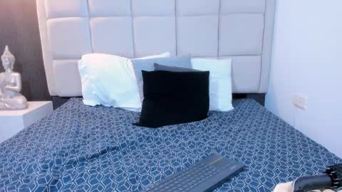 Keira Hecate online show from 02.14.25