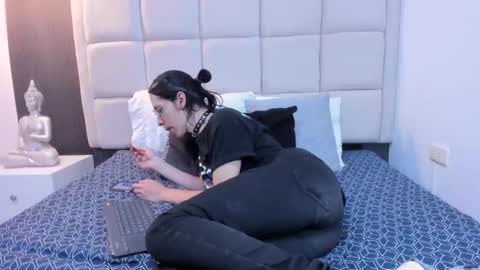 Keira Hecate online show from 02.16.25