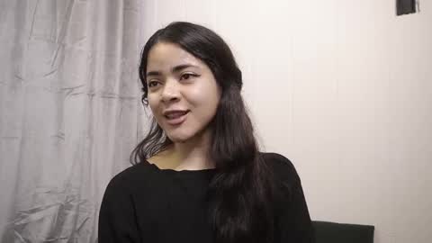 Snapshot of hecate333 chatting on 12.17.25 hecate333 online show from 12.17.25