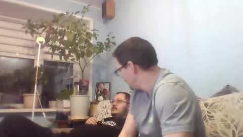 hedineko online show from 04.04.26