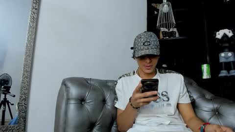 heellboy_ online show from 11.28.25