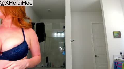 Manyvids    online show from 10.10.25