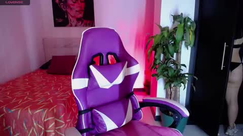 Heidy online show from 10.24.25