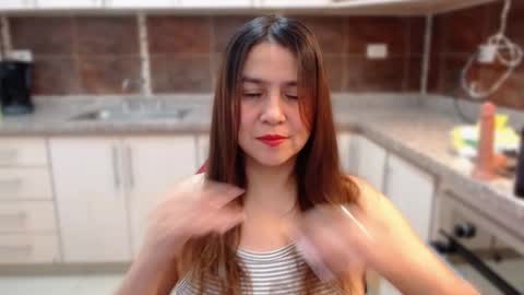 Heidy online show from 10.18.25