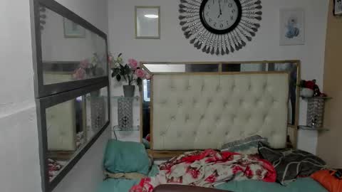 heiker_ online show from 10.19.25