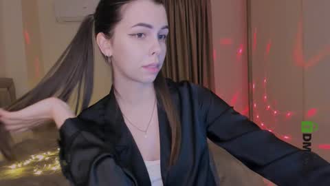 Heiley online show from 03.10.25