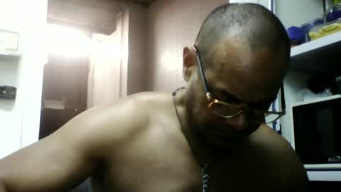 Snapshot of heistt chatting on 07.05.26 Heist Stein online show from 07.05.26
