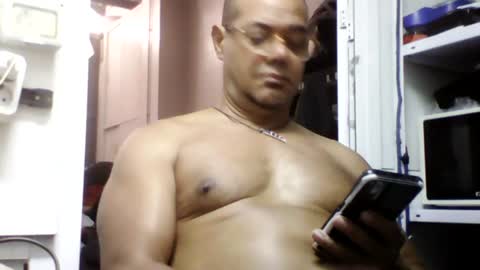 Snapshot of heistt chatting on 07.26.26 Heist Stein online show from 07.26.26