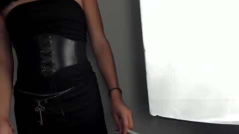 Heka Prudence online show from 12.05.24