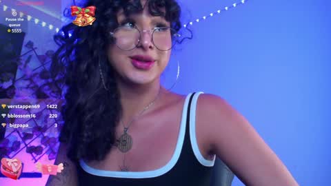 Heka Prudence online show from 12.13.24