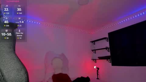 Heka Prudence online show from 02.15.26