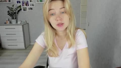 Helen sven online show from 10.14.25