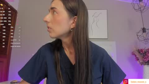 Snapshot of helen_mooree chatting on 06.19.26 Helen online show from 06.19.26