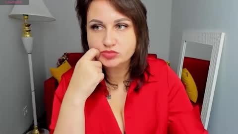 Snapshot of helen_rossi chatting on 11.17.25 Helen online show from 11.17.25