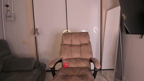 Helen online show from 11.26.25