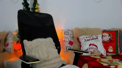 Helena Santos  online show from 12.01.25