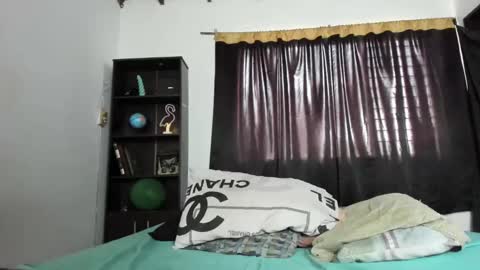 Snapshot of helena_spellman chatting on 02.02.25 helena_spellman online show from 02.02.25