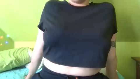 Snapshot of helenacarmine chatting on 02.05.26 helenacarmine online show from 02.05.26