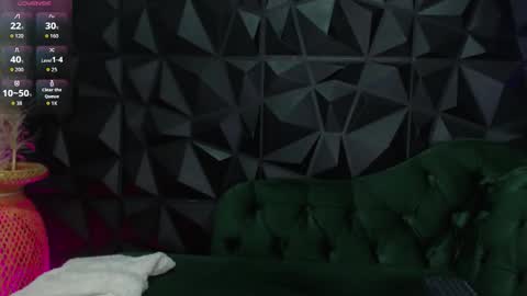 Helena Saenz online show from 11.08.25