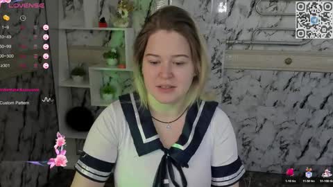 helenhartt online show from 11.04.25