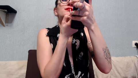 Snapshot of helenred chatting on 01.24.25 HelenRed online show from 01.24.25