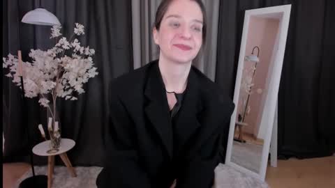 Helen online show from 03.12.25