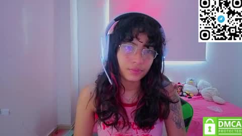 Helia Transfem and Amy online show from 04.01.26