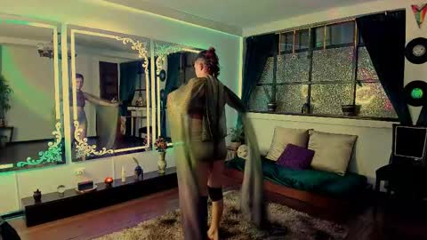 Heliconia online show from 04.21.26